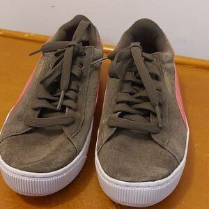 Puma Vikky Platform